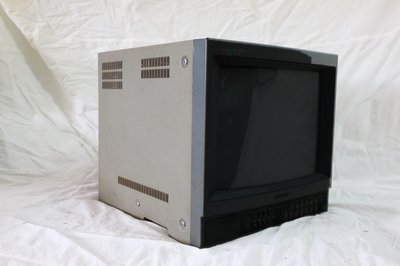 PVM-14 Trinitron 프로페셔널 모니터