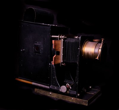 Bellows Magic Lantern (BrassLens)