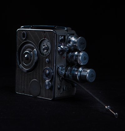 Nizo TripleLens 8mm Movie Camera