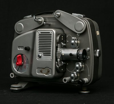 8mm Portable Projector