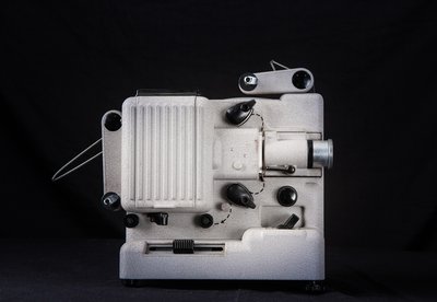 8mm Portable Projector