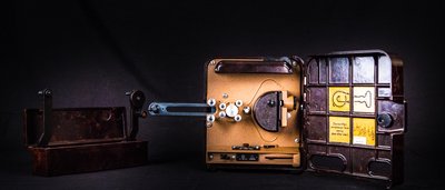 Bakelite Case Projector