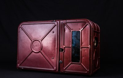 Bakelite Case Projector (Exterior)