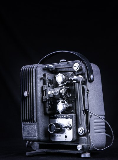 Bell Scope R-50 8mm Projector
