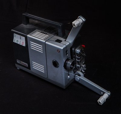 Revue Super 8 Projector